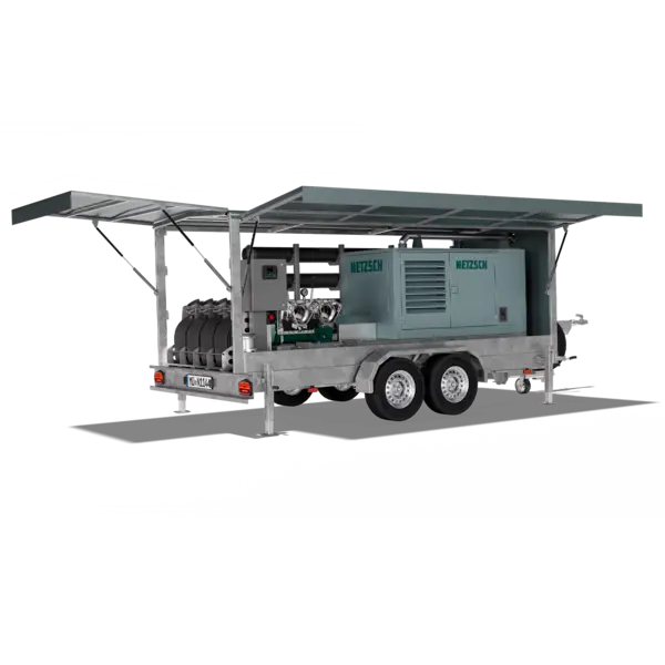 NETZSCH TORNADO® Mobiele lobbenpomp op een aanhangwagen, ontworpen voor het flexibel verpompen van ongezuiverd rioolwater met een hoog gehalte aan vaste stoffen en eenvoudig onderhoud.