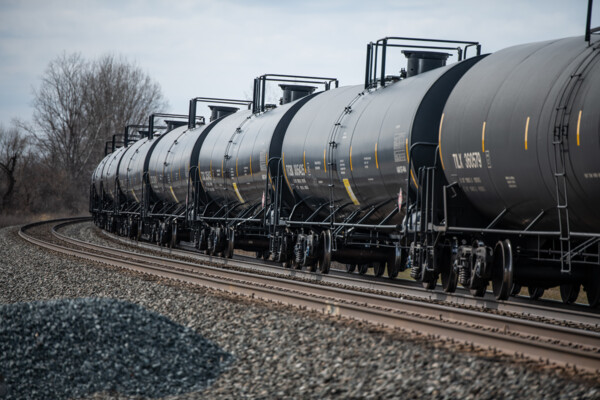 Crude Oil Unloading at an Industrial Rail Terminal With NOTOS® 4NS Geared Twin Screw Pump
